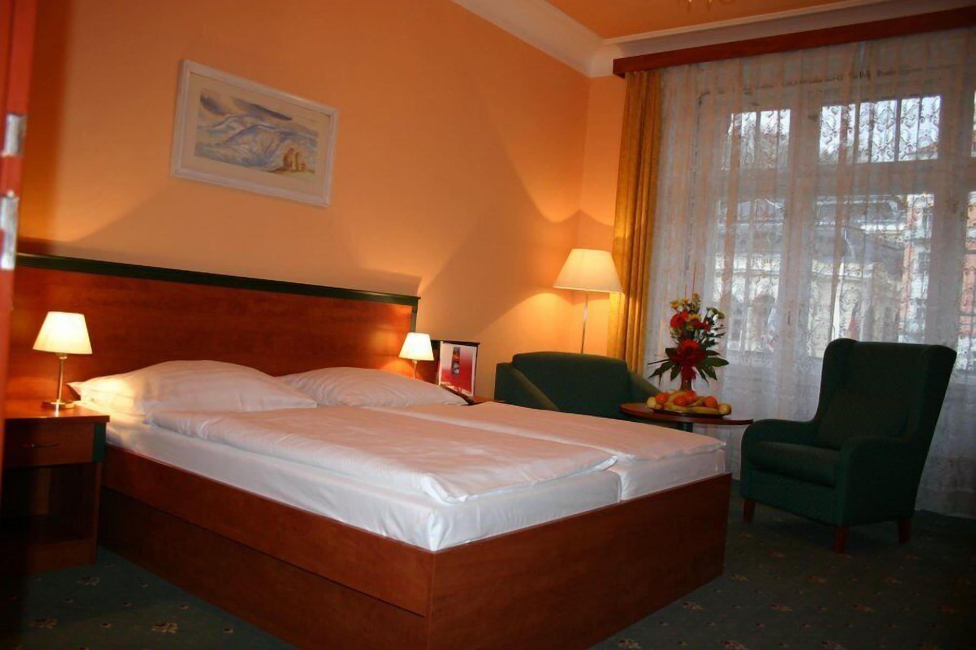 Ea Hotel Jessenius 카를로비바리 외부 사진