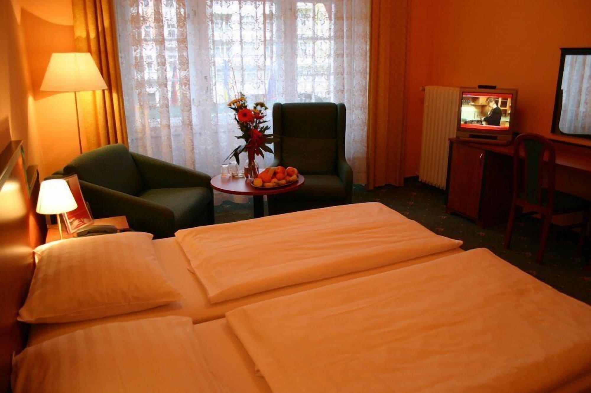Ea Hotel Jessenius 카를로비바리 외부 사진