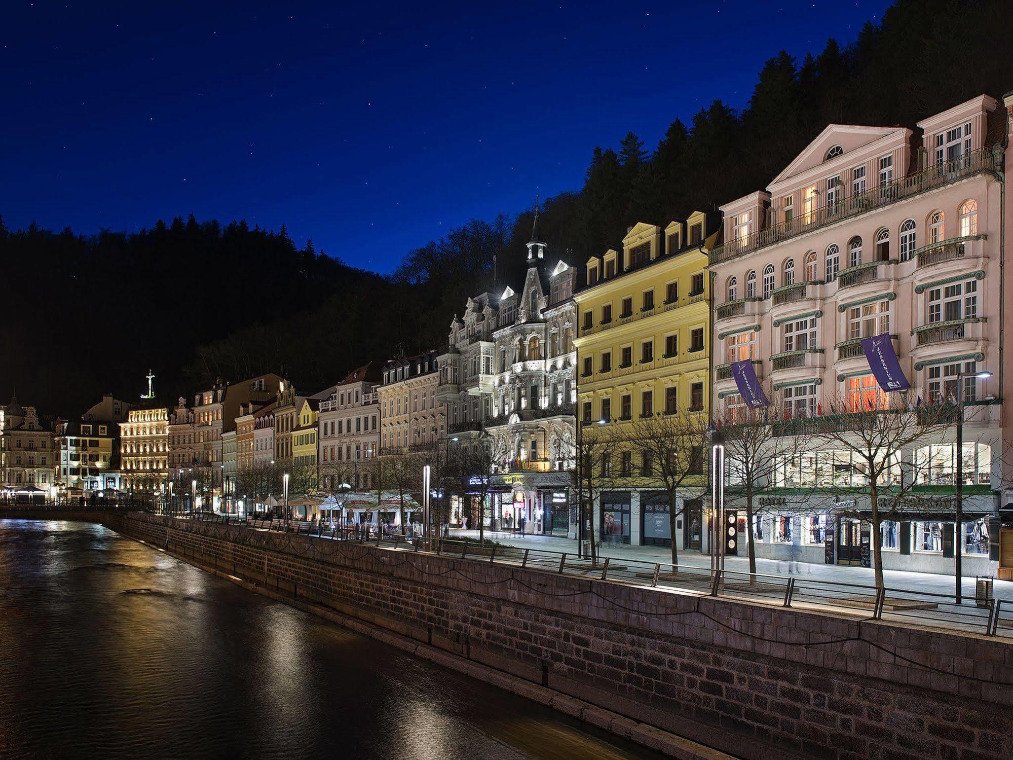 Ea Hotel Jessenius 카를로비바리 외부 사진