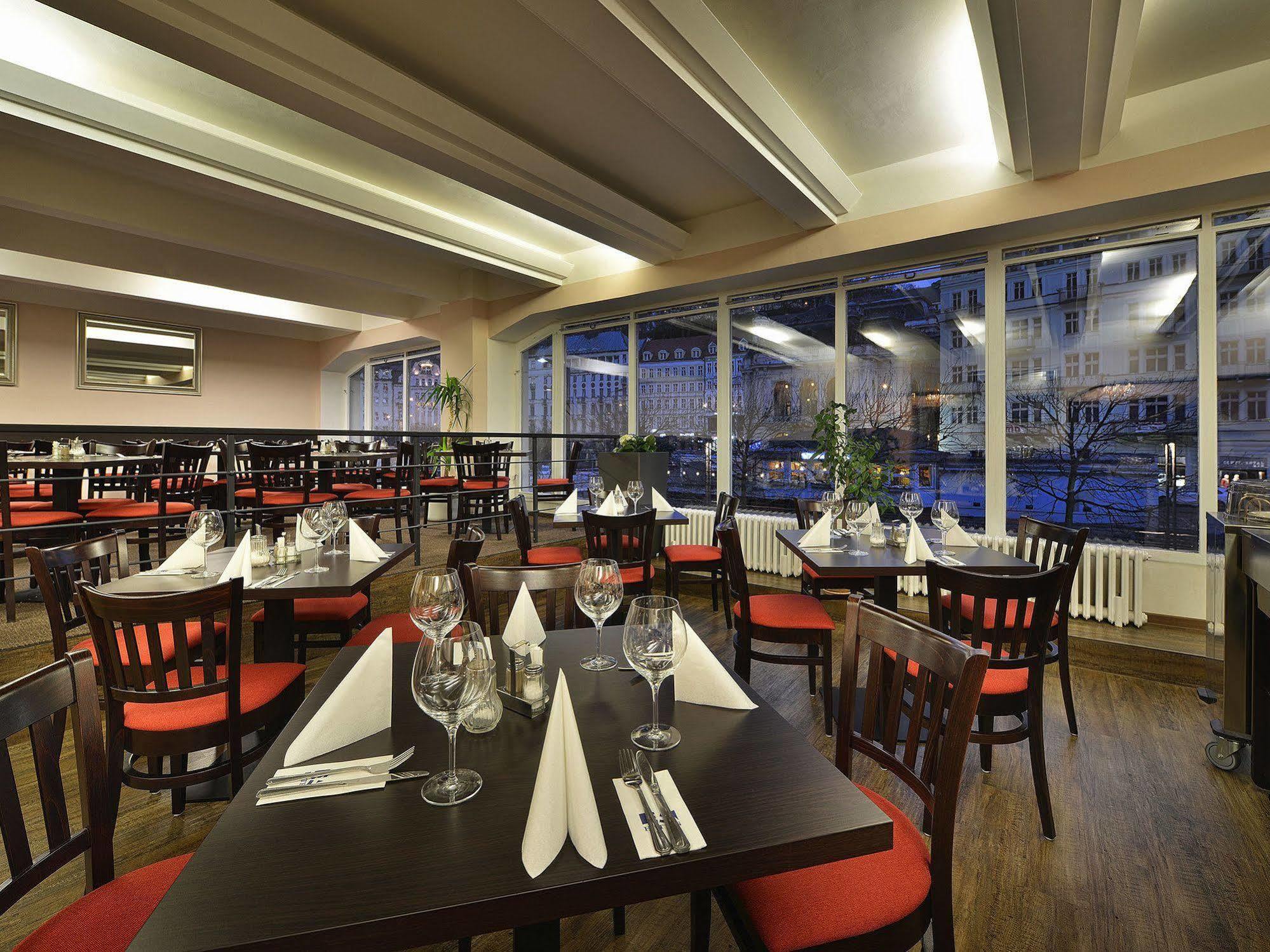 Ea Hotel Jessenius 카를로비바리 외부 사진